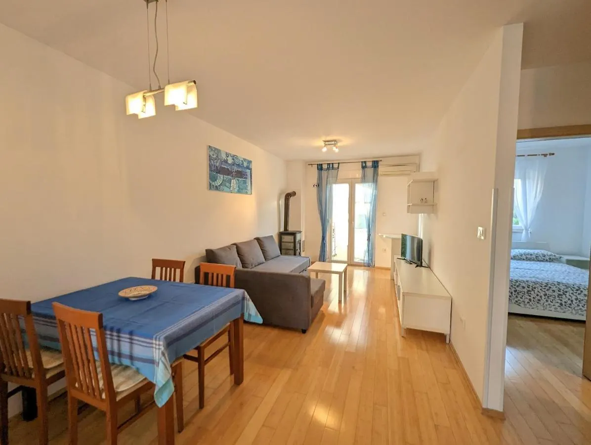 Cozy Apartment Fritz With Garage Rovinj